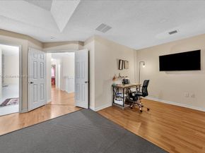 16354 SW 48th St, Miramar FL 33027