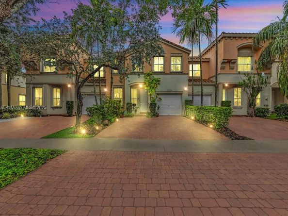 16354 SW 48th St, Miramar FL 33027
