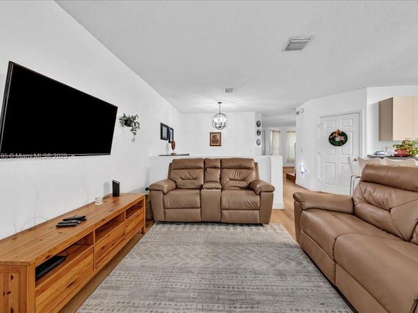 16354 SW 48th St, Miramar FL 33027