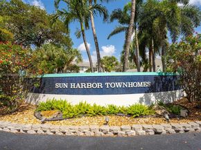 2683 NE 15th St, Pompano Beach FL 33062