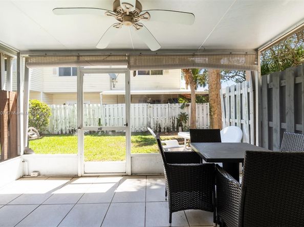 2683 NE 15th St, Pompano Beach FL 33062