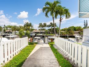 2683 NE 15th St, Pompano Beach FL 33062