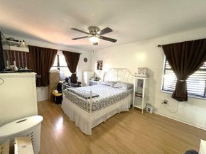 2754 N Nob Hill Rd, Sunrise FL 33322