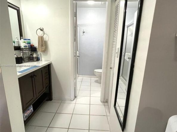 2754 N Nob Hill Rd, Sunrise FL 33322