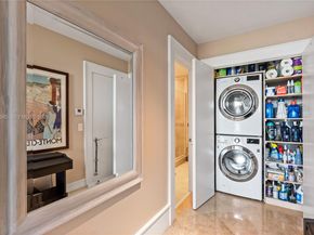 3350 SW 27 Ave PH2203, Coconut Grove FL 33133