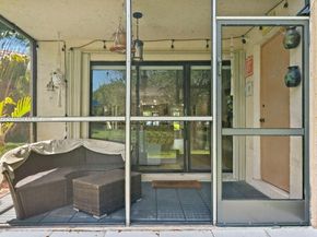 195 Lakeview Dr 106, Weston FL 33326