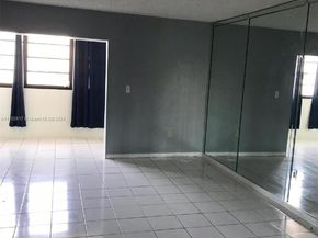 2000 Biarritz Dr 403, Miami Beach FL 33141