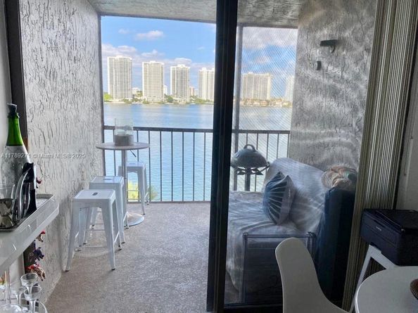 17600 N Bay Rd N607, Sunny Isles Beach FL 33160