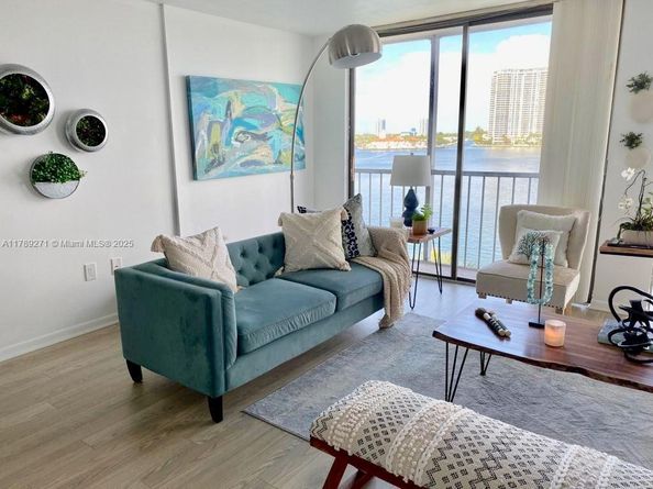 17600 N Bay Rd N607, Sunny Isles Beach FL 33160