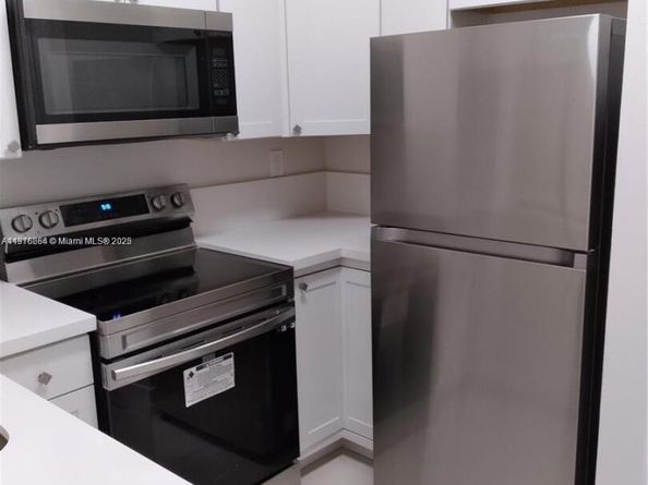 1851 NW 96th Ter 6B, Pembroke Pines FL 33024