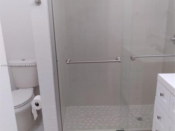 1851 NW 96th Ter 6B, Pembroke Pines FL 33024