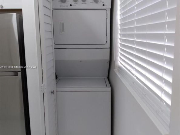 1851 NW 96th Ter 6B, Pembroke Pines FL 33024