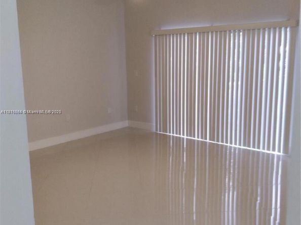 1851 NW 96th Ter 6B, Pembroke Pines FL 33024