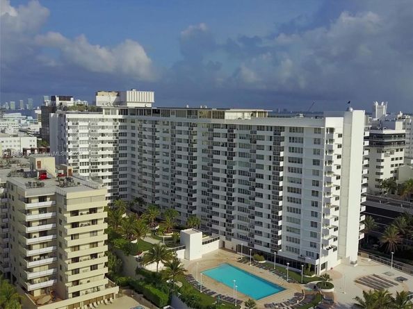 100 Lincoln Rd PH12, Miami Beach FL 33139