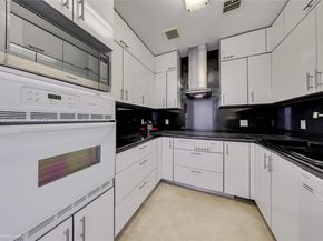 100 Lincoln Rd PH12, Miami Beach FL 33139