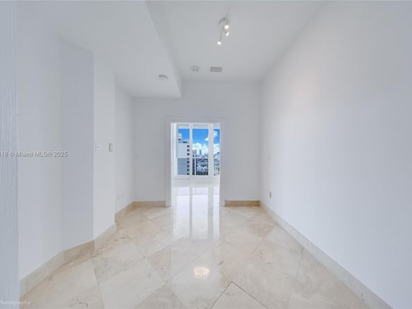 100 Lincoln Rd PH12, Miami Beach FL 33139
