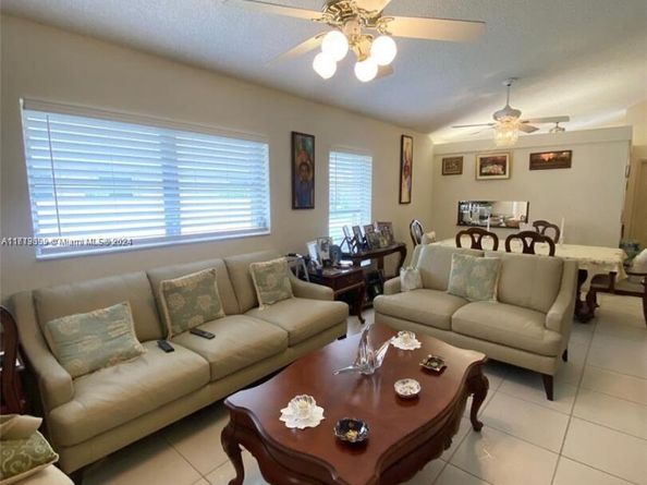 8089 Sweetbriar Way 8089, Boca Raton FL 33496