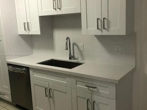 1200 NE Miami Gardens Dr 820W, Miami FL 33179