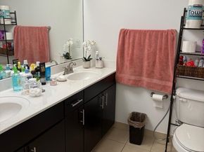 424 NE 194th Ter, Miami FL 33179