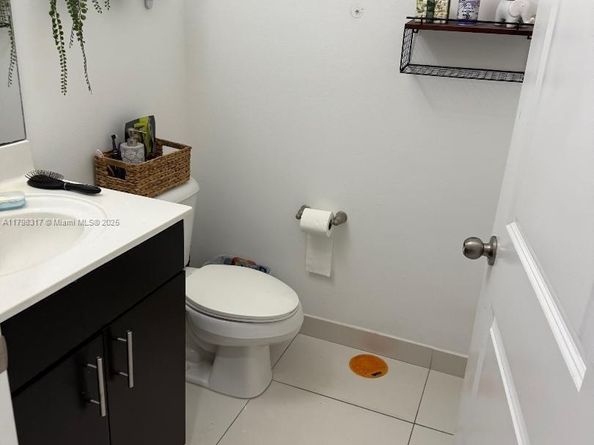 424 NE 194th Ter, Miami FL 33179