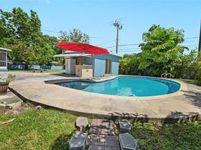 573 Palmetto Dr, Miami Springs FL 33166