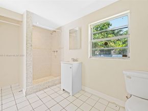 573 Palmetto Dr, Miami Springs FL 33166