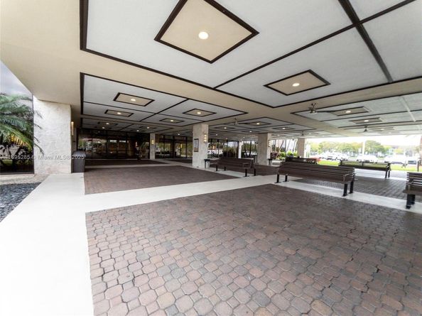 1551 SW 135th Ter 314G, Pembroke Pines FL 33027