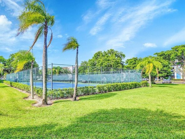 1551 SW 135th Ter 314G, Pembroke Pines FL 33027