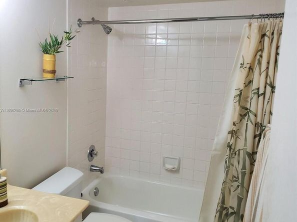 1551 SW 135th Ter 314G, Pembroke Pines FL 33027