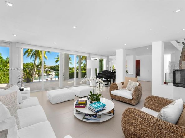 481 S Mashta Drive, Key Biscayne FL 33149