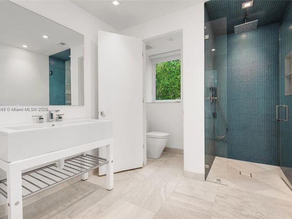 481 S Mashta Drive, Key Biscayne FL 33149