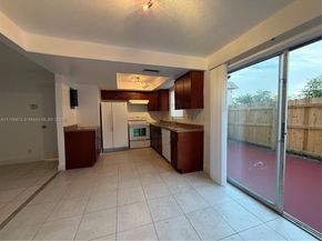 7904 Kimberly Blvd 403, North Lauderdale FL 33068