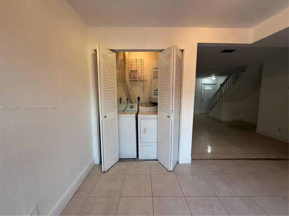 7904 Kimberly Blvd 403, North Lauderdale FL 33068