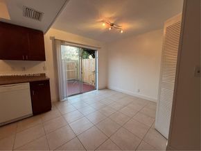 7904 Kimberly Blvd 403, North Lauderdale FL 33068