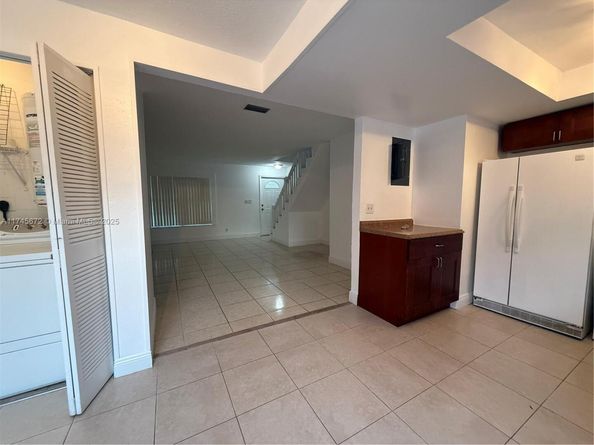 7904 Kimberly Blvd 403, North Lauderdale FL 33068