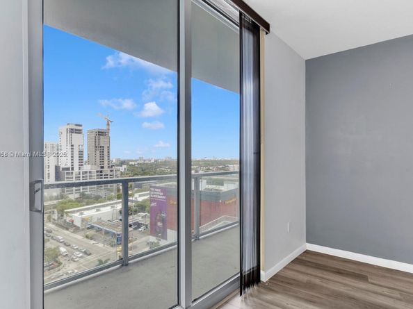 185 SW 7 St 1508, Miami FL 33130