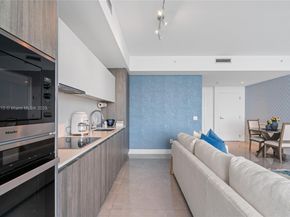 2900 NE 7th Ave 1804, Miami FL 33137