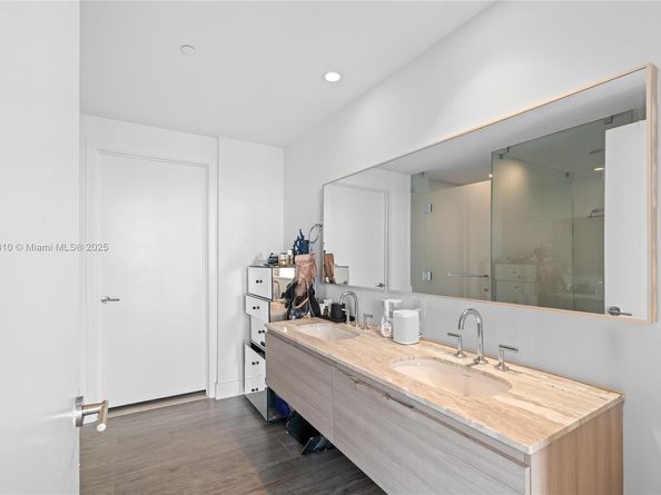 2900 NE 7th Ave 1804, Miami FL 33137