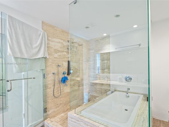 2900 NE 7th Ave 1804, Miami FL 33137