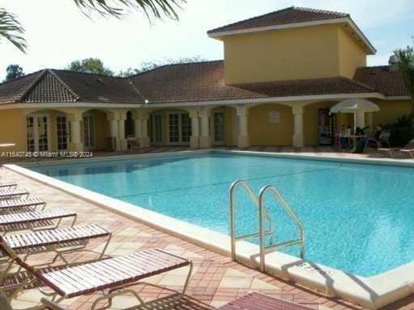 8215 SW 152nd Ave G303, Miami FL 33193