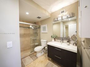 200 Diplomat Pkwy 827, Hallandale Beach FL 33009