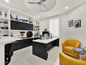 12301 NW 18th St, Plantation FL 33323