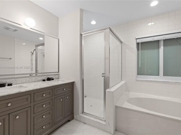 15327 SW 179th Ter, Miami FL 33187