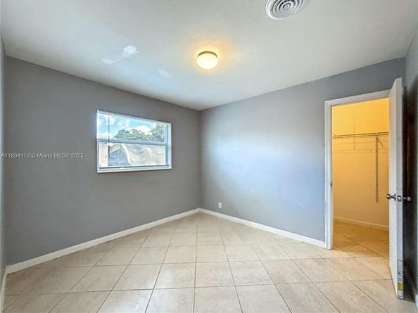 6631 Meade St, Hollywood FL 33024