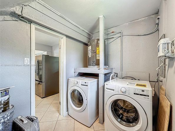 6631 Meade St, Hollywood FL 33024