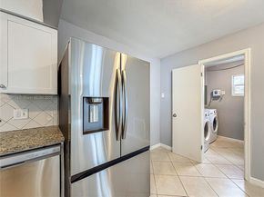 6631 Meade St, Hollywood FL 33024