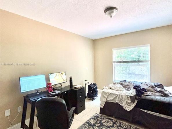 306 NW 115th way, Coral Springs FL 33071