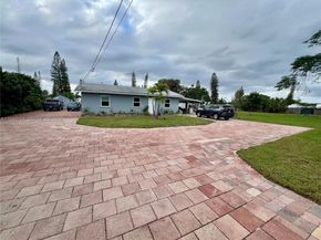 4 Helwig Ter, Deerfield Beach FL 33064
