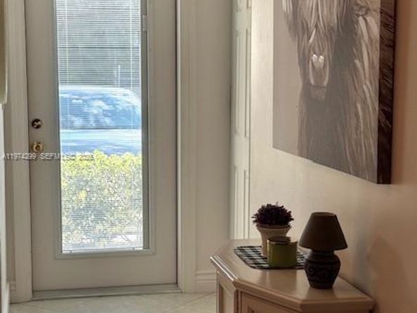 5101 NW 34th St 101, Lauderdale Lakes FL 33319