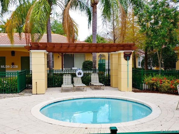 6790 W Sample Rd 6790, Coral Springs FL 33067